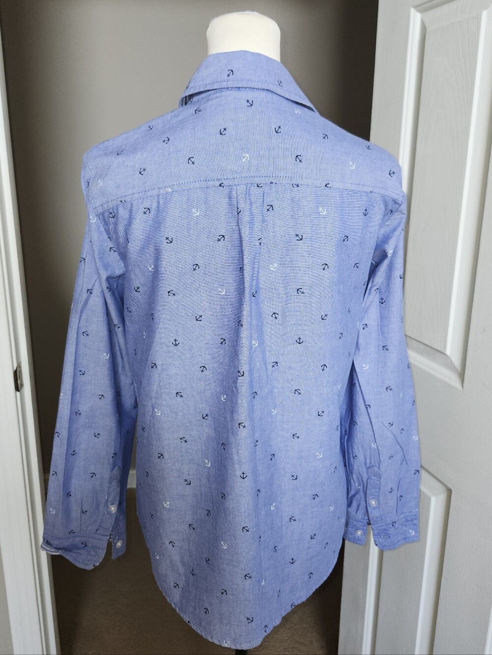 Croft & Barrow, 100% Cotton, Long Sleeved, Button Down, Denim Blue Blouse, L - Picture 4 of 8